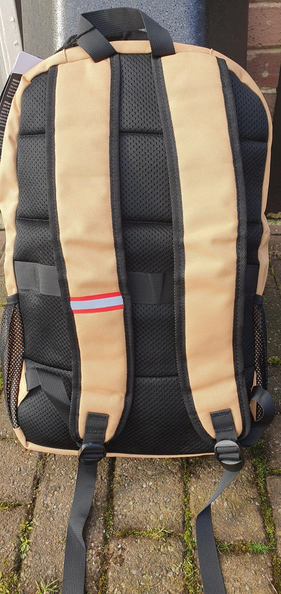 Brand New Della Gao Backpack In Mustard,USB Charging Port,Headphone Hole, Fit's 17 Inch Laptops