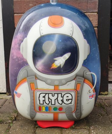 Ex Display Flyte "Sammy The Spaceman" Kids ride on Scooter Case 18-Inch, 25 Litre Capacity