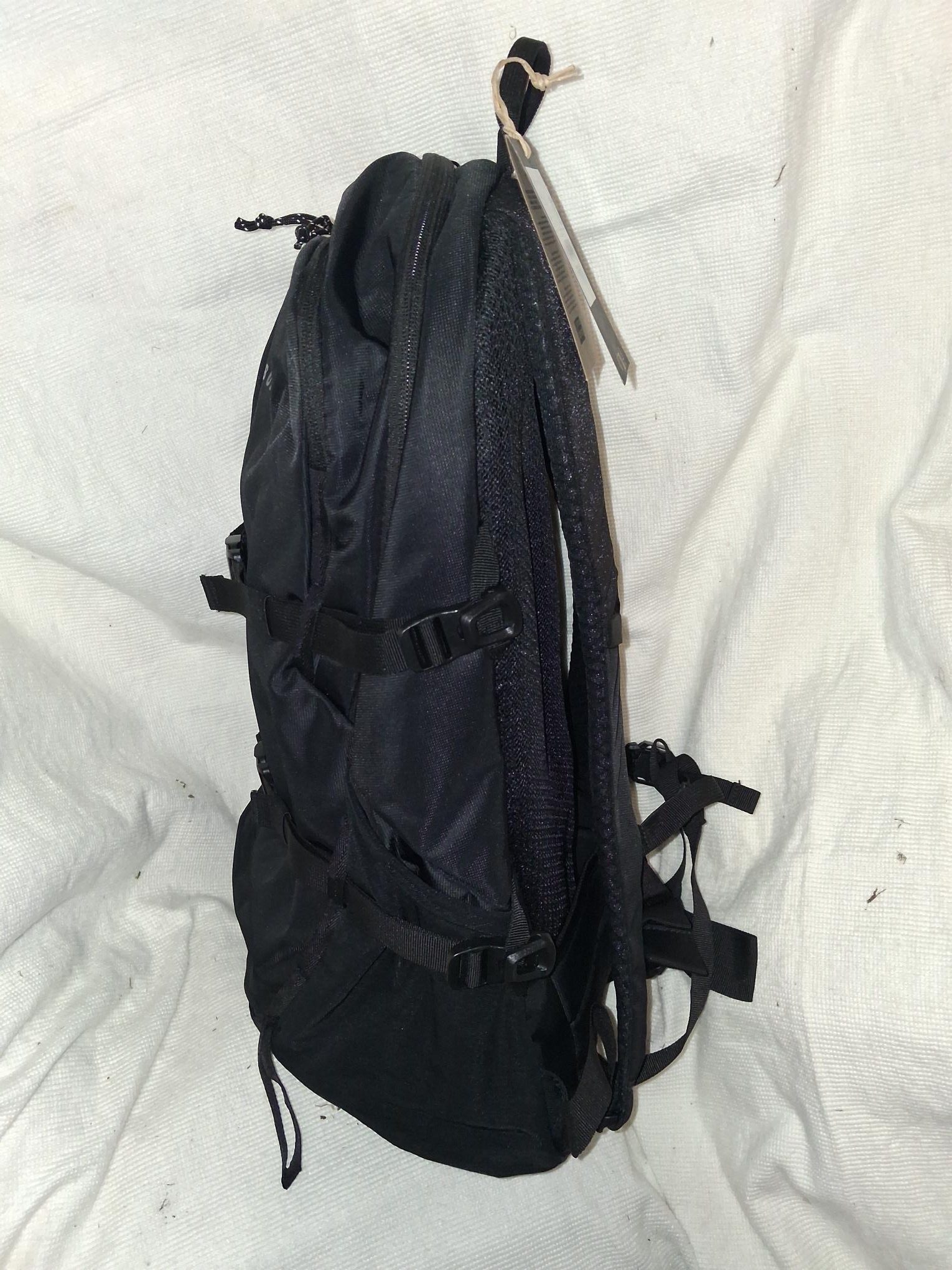 Brand New with Tags Burton Sidehill Unisex18L True Black...