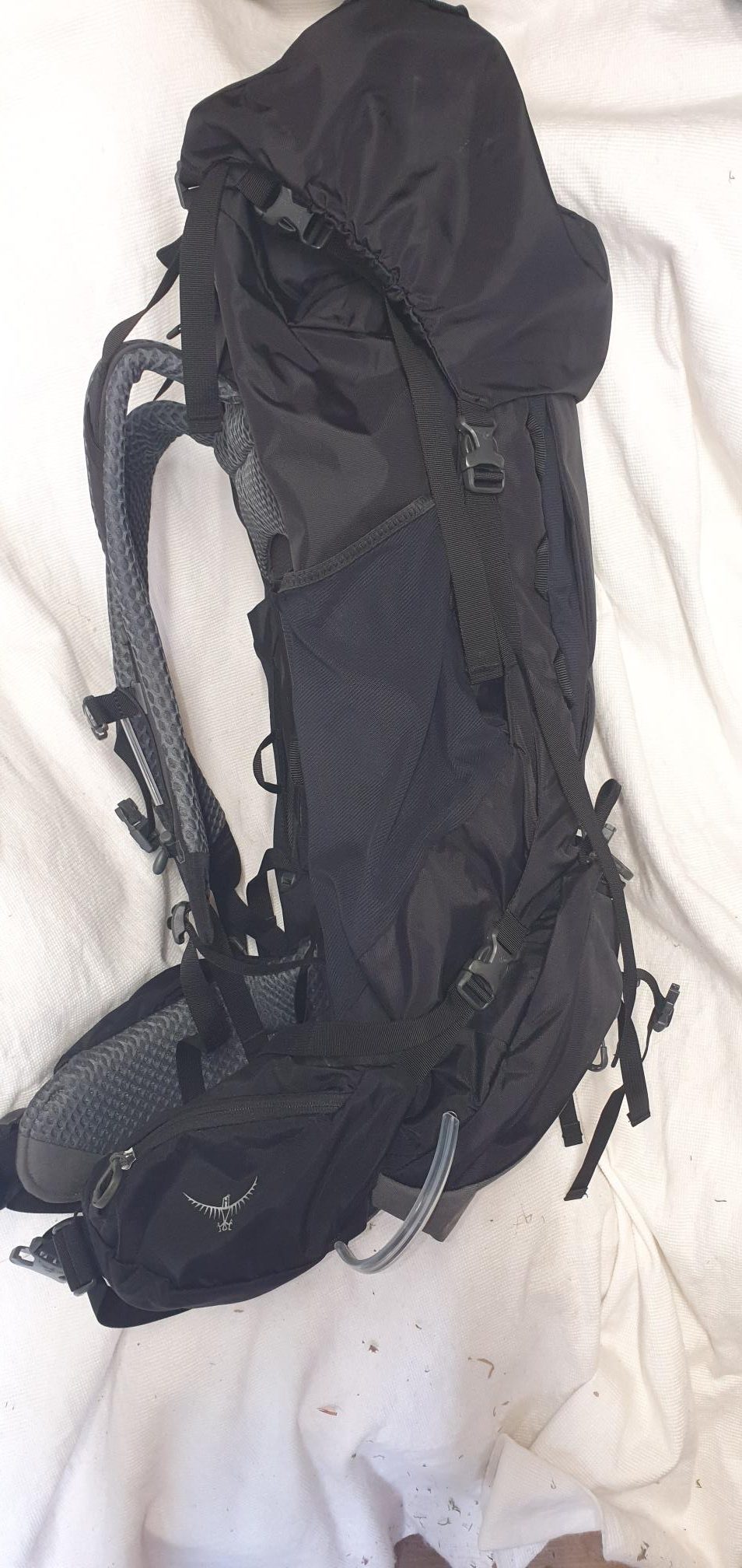 Brand New New Osprey Kestral 68 Backpack In Black..